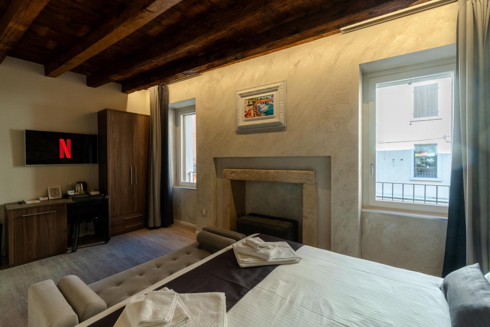 La Casa In Paese Hotel Peschiera del Garda Buitenkant foto